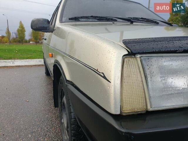Бежевый ВАЗ 2109, объемом двигателя 1.6 л и пробегом 311 тыс. км за 2250 $, фото 10 на Automoto.ua