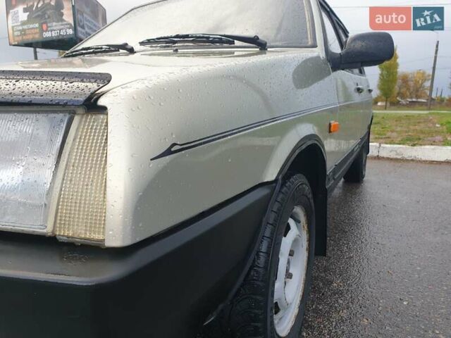 Бежевый ВАЗ 2109, объемом двигателя 1.6 л и пробегом 311 тыс. км за 2250 $, фото 9 на Automoto.ua