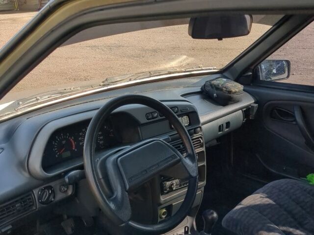 Бежевий ВАЗ 2109, об'ємом двигуна 1.6 л та пробігом 193 тис. км за 2000 $, фото 6 на Automoto.ua