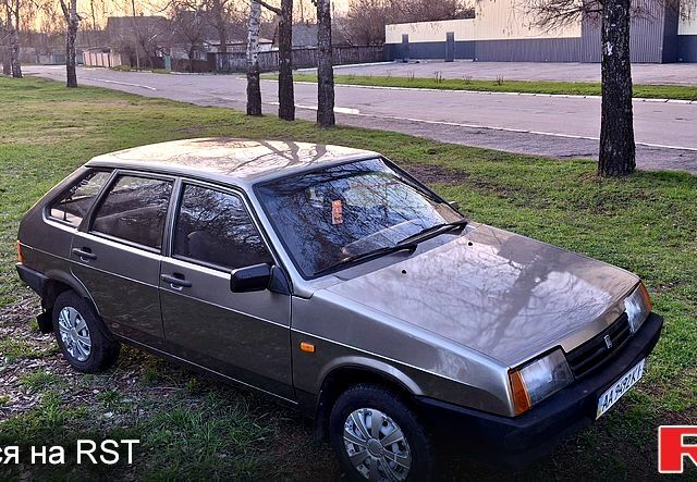 Бежевый ВАЗ 2109, объемом двигателя 1.6 л и пробегом 168 тыс. км за 1950 $, фото 5 на Automoto.ua
