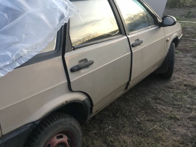 Бежевый ВАЗ 2109, объемом двигателя 1.5 л и пробегом 150 тыс. км за 120 $, фото 6 на Automoto.ua