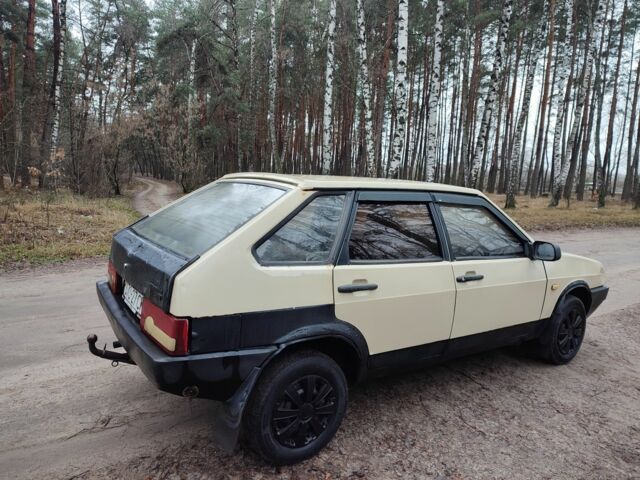 Бежевый ВАЗ 2109, объемом двигателя 1.5 л и пробегом 100 тыс. км за 700 $, фото 4 на Automoto.ua