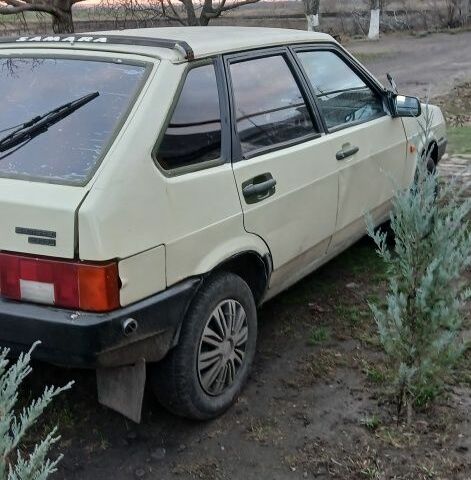 Бежевий ВАЗ 2109, об'ємом двигуна 1.3 л та пробігом 111 тис. км за 833 $, фото 4 на Automoto.ua