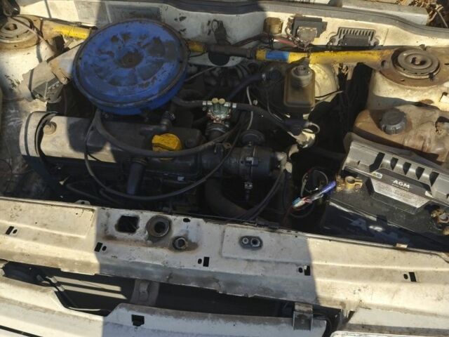 ВАЗ 2109 1993 в Николаеве на Automoto.ua Бежевый ВАЗ 2109, объемом двигателя 1 л и пробегом 4 тыс. км за 650 $, фото 3 на Automoto.ua