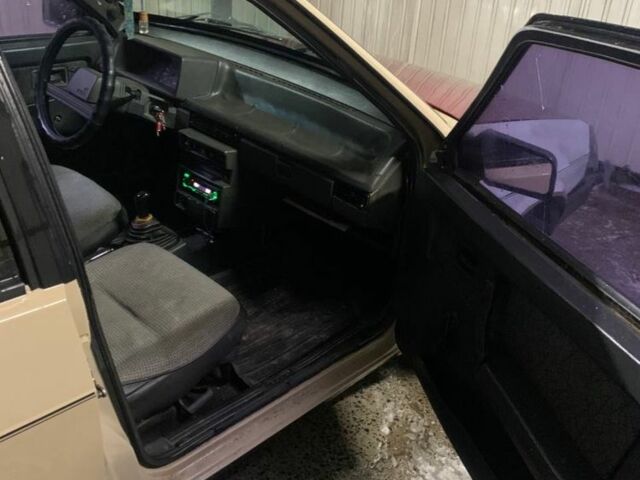 Бежевый ВАЗ 2109, объемом двигателя 1.3 л и пробегом 150 тыс. км за 600 $, фото 1 на Automoto.ua