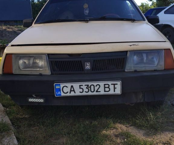 Бежевый ВАЗ 2109, объемом двигателя 1.3 л и пробегом 2 тыс. км за 363 $, фото 1 на Automoto.ua