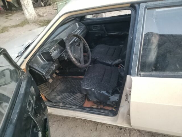 Бежевый ВАЗ 2109, объемом двигателя 1.3 л и пробегом 467 тыс. км за 384 $, фото 1 на Automoto.ua