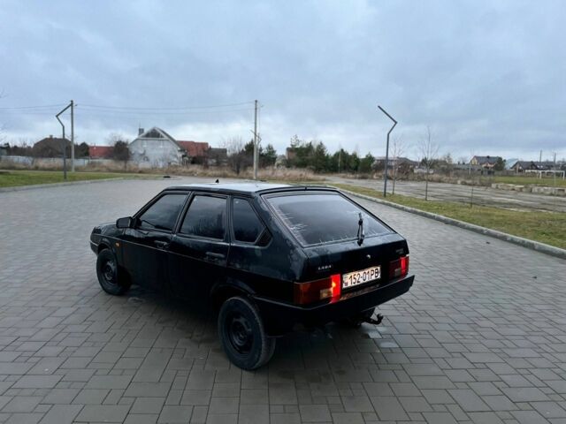 Чорний ВАЗ 2109, об'ємом двигуна 1.5 л та пробігом 239 тис. км за 950 $, фото 5 на Automoto.ua