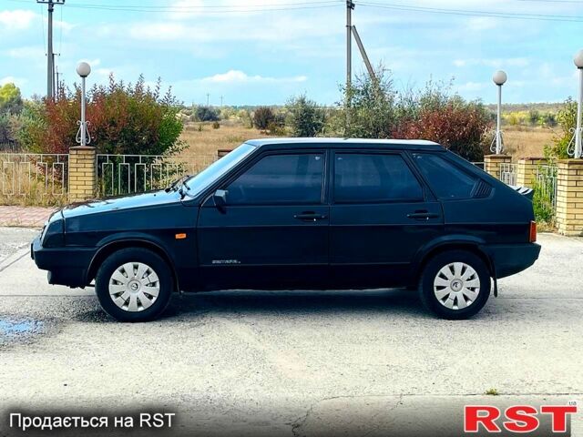 ВАЗ 2109 1989 в Новомосковске на Automoto.ua Черный ВАЗ 2109, объемом двигателя 1.5 л и пробегом 140 тыс. км за 999 $, фото 2 на Automoto.ua