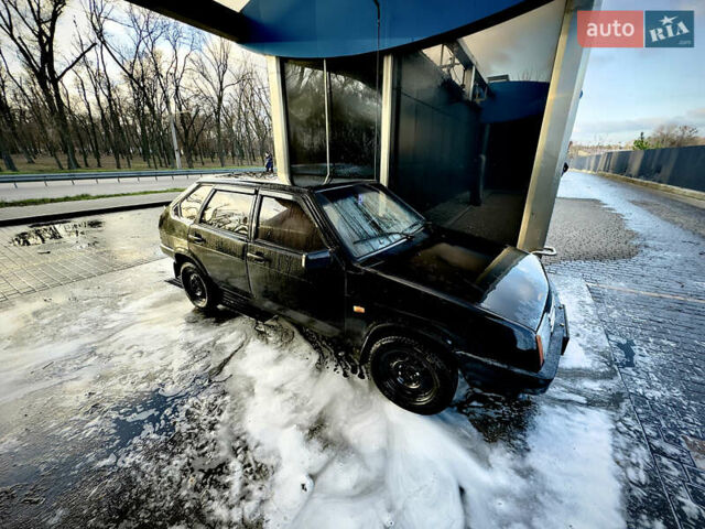 Чорний ВАЗ 2109, об'ємом двигуна 1.5 л та пробігом 111 тис. км за 1326 $, фото 3 на Automoto.ua