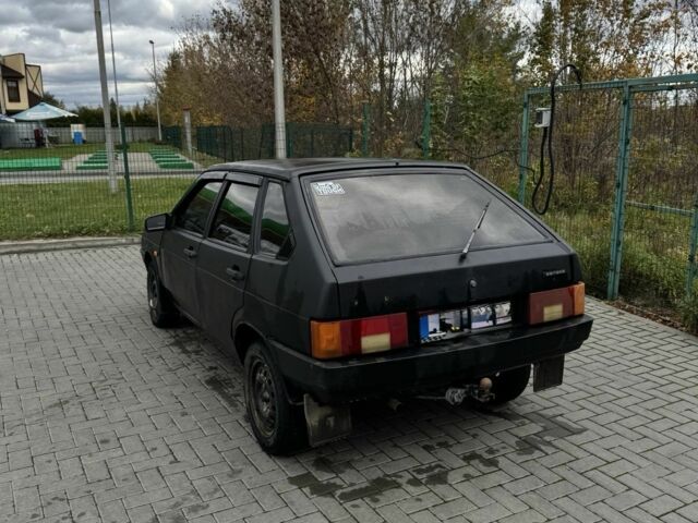 ВАЗ 2109 1989 в Житомире на Automoto.ua Черный ВАЗ 2109, объемом двигателя 0 л и пробегом 90 тыс. км за 750 $, фото 4 на Automoto.ua