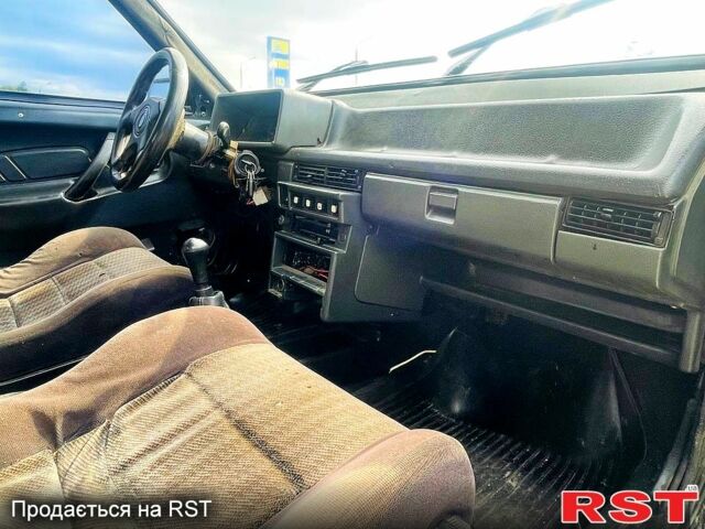 ВАЗ 2109 1989 в Новомосковске на Automoto.ua Черный ВАЗ 2109, объемом двигателя 1.5 л и пробегом 140 тыс. км за 999 $, фото 4 на Automoto.ua