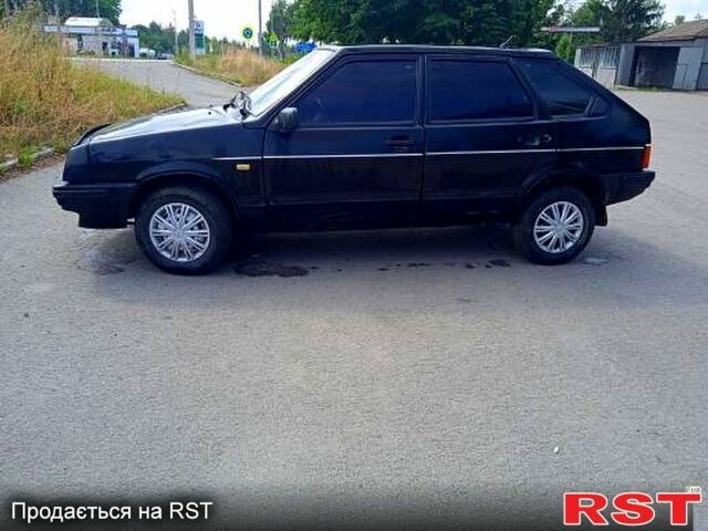 Черный ВАЗ 2109, объемом двигателя 1.5 л и пробегом 500 тыс. км за 780 $, фото 2 на Automoto.ua