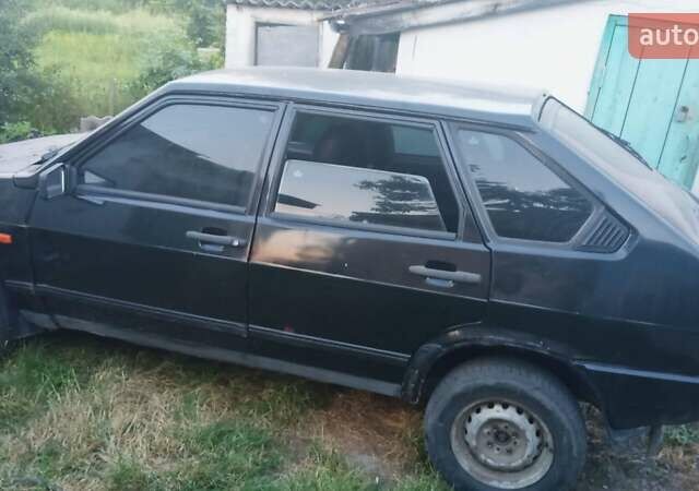 Чорний ВАЗ 2109, об'ємом двигуна 1.5 л та пробігом 300 тис. км за 1150 $, фото 4 на Automoto.ua