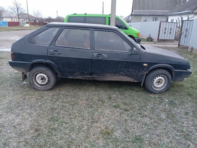 Черный ВАЗ 2109, объемом двигателя 1 л и пробегом 222 тыс. км за 350 $, фото 3 на Automoto.ua