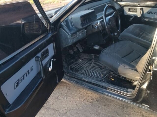 Черный ВАЗ 2109, объемом двигателя 1 л и пробегом 1 тыс. км за 834 $, фото 3 на Automoto.ua