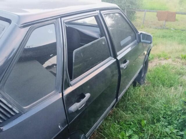 Черный ВАЗ 2109, объемом двигателя 1.5 л и пробегом 300 тыс. км за 1200 $, фото 4 на Automoto.ua