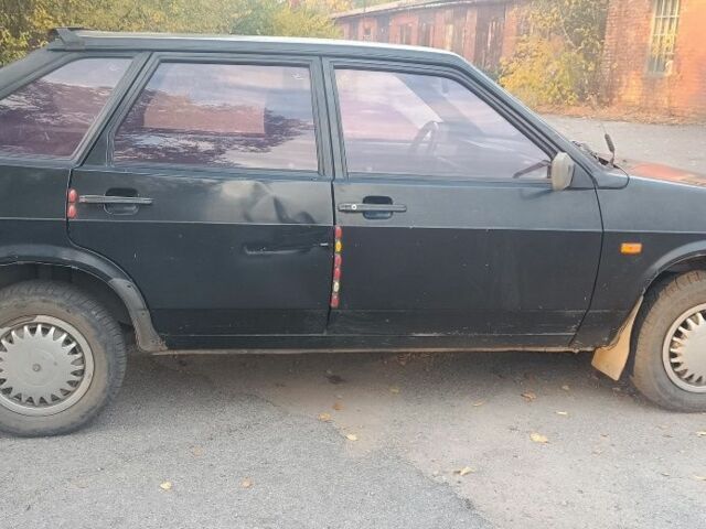 Черный ВАЗ 2109, объемом двигателя 0 л и пробегом 160 тыс. км за 1100 $, фото 2 на Automoto.ua