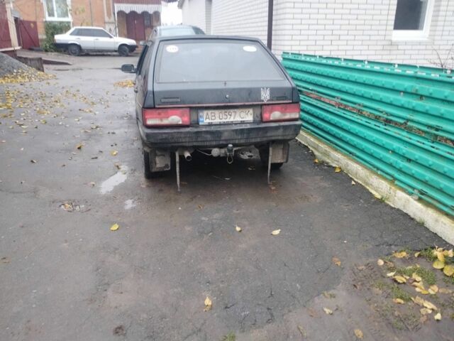 Черный ВАЗ 2109, объемом двигателя 1.5 л и пробегом 100 тыс. км за 750 $, фото 2 на Automoto.ua