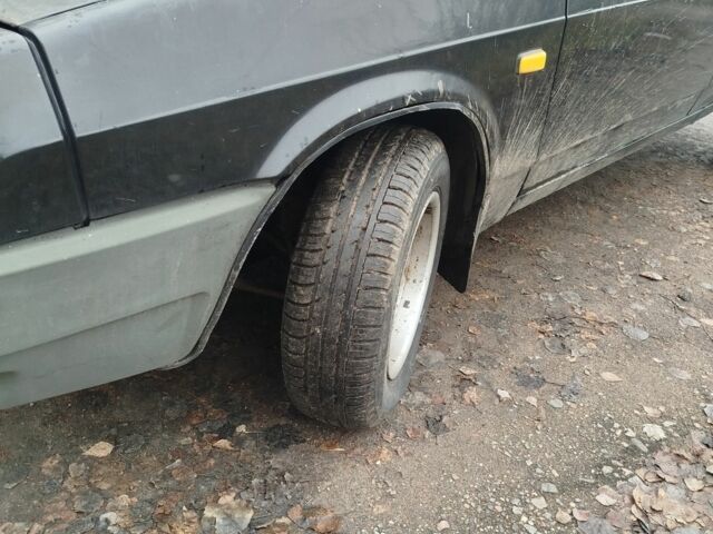 Черный ВАЗ 2109, объемом двигателя 0 л и пробегом 300 тыс. км за 650 $, фото 7 на Automoto.ua