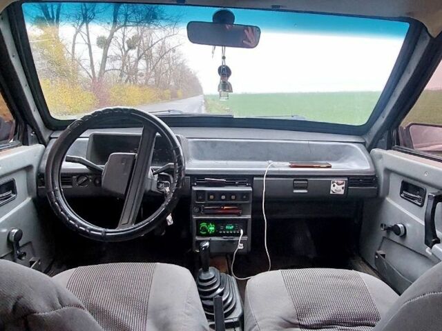 Черный ВАЗ 2109, объемом двигателя 1.5 л и пробегом 70 тыс. км за 1500 $, фото 5 на Automoto.ua