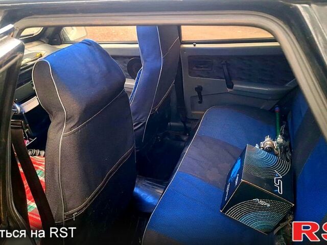 Чорний ВАЗ 2109, об'ємом двигуна 1.5 л та пробігом 0 тис. км за 1400 $, фото 3 на Automoto.ua