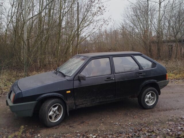 Черный ВАЗ 2109, объемом двигателя 0 л и пробегом 300 тыс. км за 650 $, фото 2 на Automoto.ua