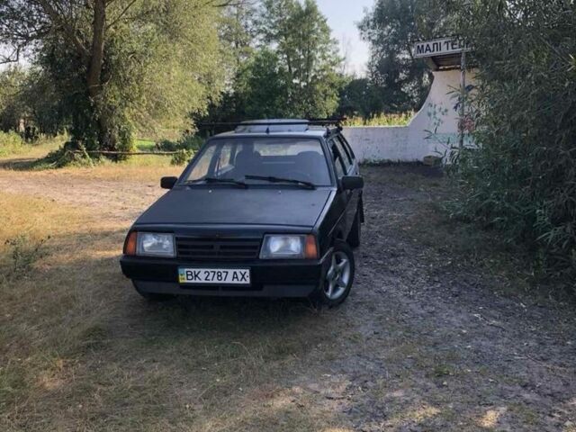 Чорний ВАЗ 2109, об'ємом двигуна 1.5 л та пробігом 3 тис. км за 800 $, фото 1 на Automoto.ua