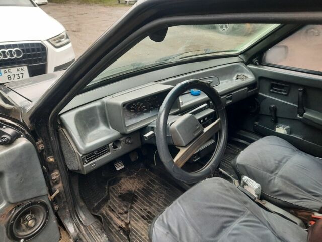 Черный ВАЗ 2109, объемом двигателя 1.5 л и пробегом 200 тыс. км за 700 $, фото 5 на Automoto.ua