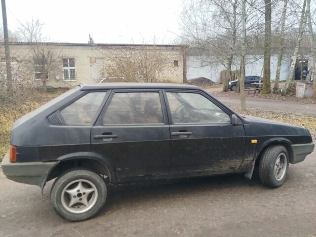 Черный ВАЗ 2109, объемом двигателя 0 л и пробегом 300 тыс. км за 650 $, фото 3 на Automoto.ua