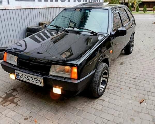 Черный ВАЗ 2109, объемом двигателя 1.5 л и пробегом 130 тыс. км за 1500 $, фото 2 на Automoto.ua