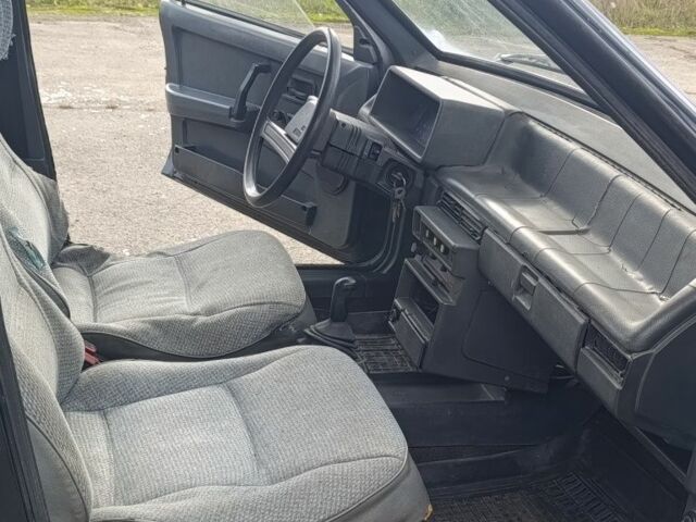 Чорний ВАЗ 2109, об'ємом двигуна 1.3 л та пробігом 1000 тис. км за 950 $, фото 4 на Automoto.ua