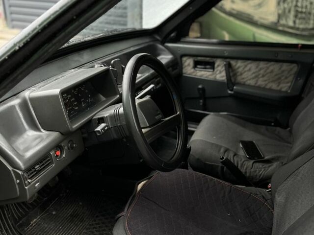 Черный ВАЗ 2109, объемом двигателя 1.5 л и пробегом 80 тыс. км за 1010 $, фото 5 на Automoto.ua