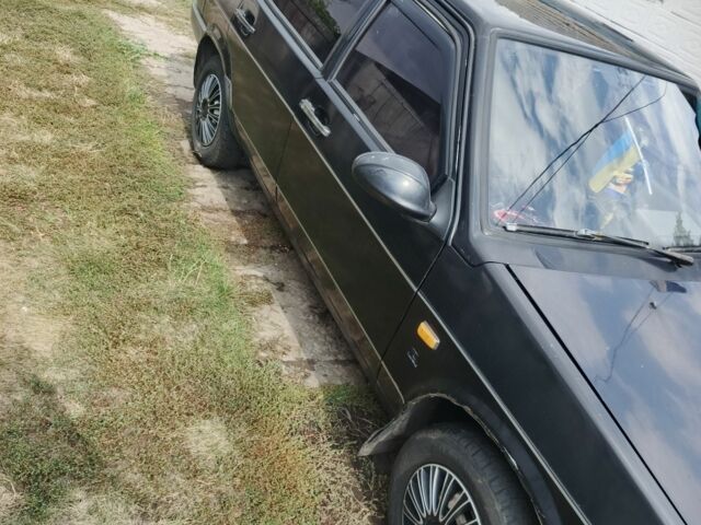 Черный ВАЗ 2109, объемом двигателя 0 л и пробегом 180 тыс. км за 1670 $, фото 1 на Automoto.ua