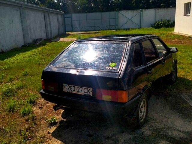 Чорний ВАЗ 2109, об'ємом двигуна 1.5 л та пробігом 100 тис. км за 400 $, фото 2 на Automoto.ua