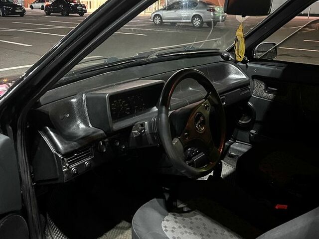 Черный ВАЗ 2109, объемом двигателя 1.5 л и пробегом 173 тыс. км за 1500 $, фото 2 на Automoto.ua