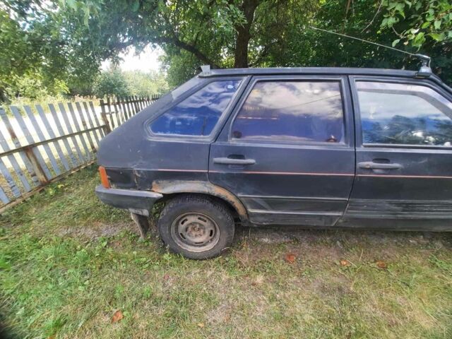 Черный ВАЗ 2109, объемом двигателя 1.3 л и пробегом 200 тыс. км за 550 $, фото 4 на Automoto.ua