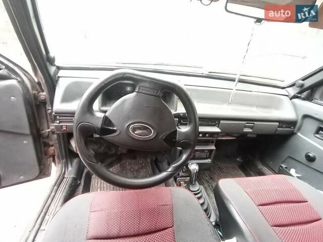 Чорний ВАЗ 2109, об'ємом двигуна 1.5 л та пробігом 200 тис. км за 750 $, фото 4 на Automoto.ua