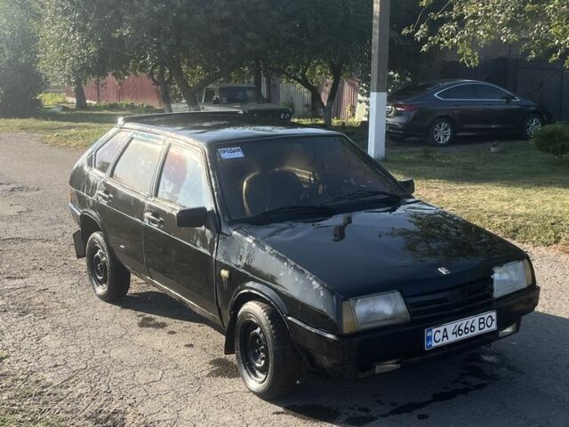 Черный ВАЗ 2109, объемом двигателя 1.5 л и пробегом 100 тыс. км за 650 $, фото 2 на Automoto.ua