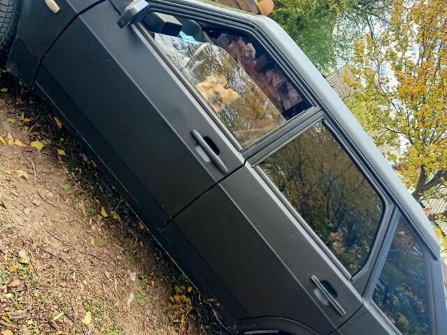 Черный ВАЗ 2109, объемом двигателя 5 л и пробегом 193 тыс. км за 700 $, фото 2 на Automoto.ua