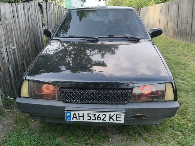 Черный ВАЗ 2109, объемом двигателя 1.5 л и пробегом 50 тыс. км за 800 $, фото 4 на Automoto.ua