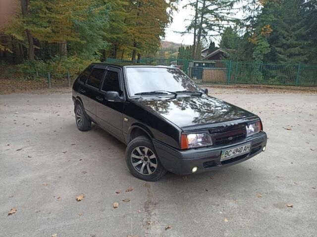 Чорний ВАЗ 2109, об'ємом двигуна 1.5 л та пробігом 350 тис. км за 1250 $, фото 3 на Automoto.ua