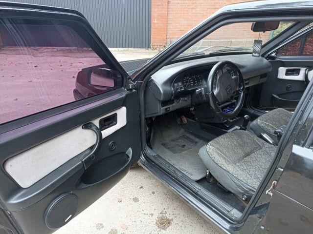 Чорний ВАЗ 2109, об'ємом двигуна 1.5 л та пробігом 350 тис. км за 1250 $, фото 6 на Automoto.ua