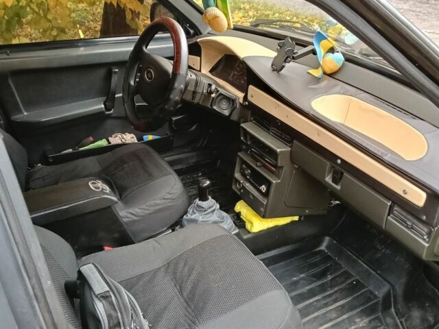 Черный ВАЗ 2109, объемом двигателя 1.5 л и пробегом 120 тыс. км за 1619 $, фото 4 на Automoto.ua