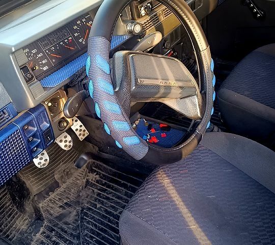 Чорний ВАЗ 2109, об'ємом двигуна 1.5 л та пробігом 340 тис. км за 650 $, фото 3 на Automoto.ua