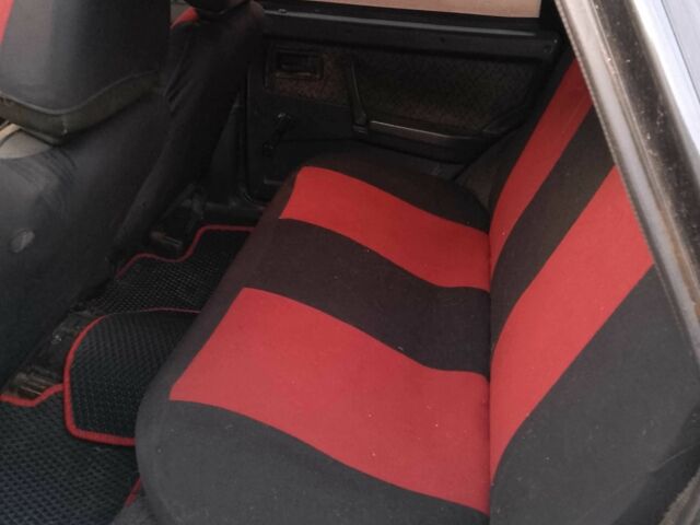 Чорний ВАЗ 2109, об'ємом двигуна 1.5 л та пробігом 278 тис. км за 1300 $, фото 6 на Automoto.ua