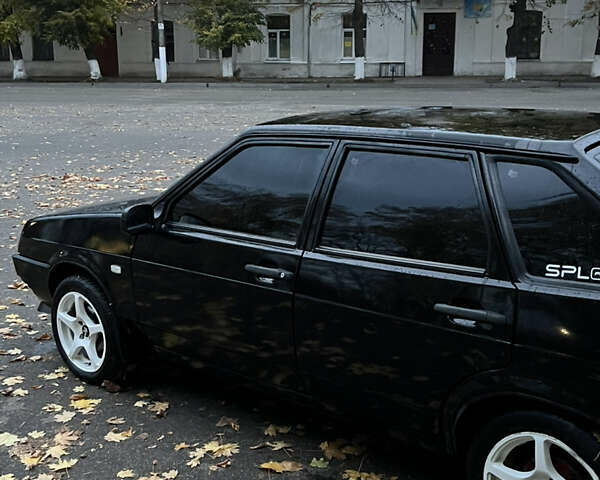 ВАЗ 2109 2006 в Сахновщине на Automoto.ua Черный ВАЗ 2109, объемом двигателя 1.5 л и пробегом 333 тыс. км за 2100 $, фото 1 на Automoto.ua