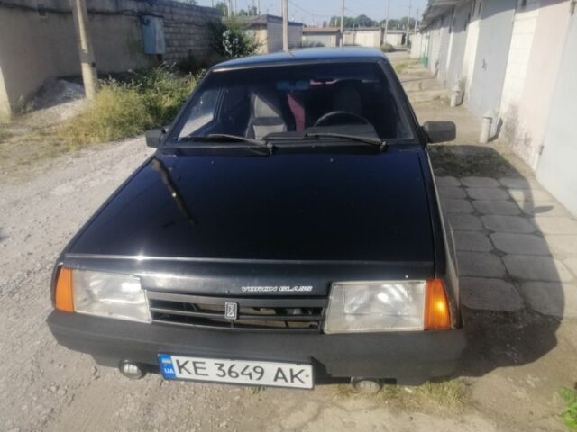 Черный ВАЗ 2109, объемом двигателя 1.5 л и пробегом 300 тыс. км за 1334 $, фото 2 на Automoto.ua