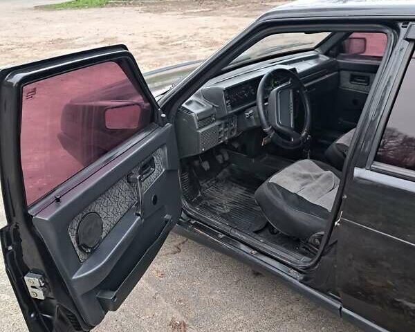 Чорний ВАЗ 2109, об'ємом двигуна 1.5 л та пробігом 270 тис. км за 1850 $, фото 8 на Automoto.ua