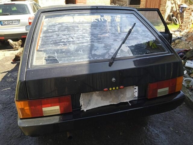 Черный ВАЗ 2109, объемом двигателя 0 л и пробегом 209 тыс. км за 1500 $, фото 2 на Automoto.ua